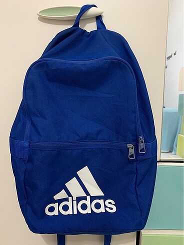 Adidas sırt çantası