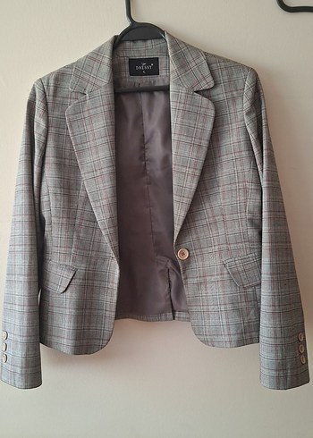 Gri Düğmeli Kadın Blazer Ceket