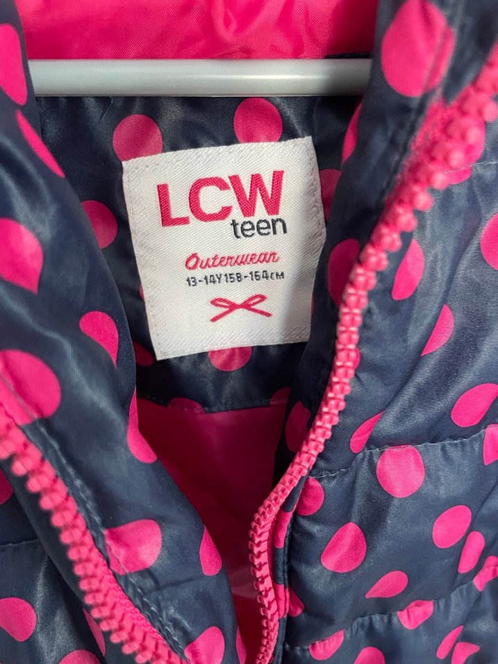 lcw kız çocuk puantiyeli yelek - Görsel 2