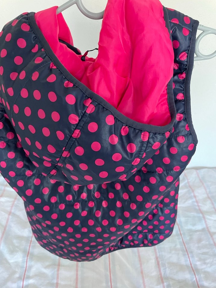 lcw kız çocuk puantiyeli yelek - Görsel 3