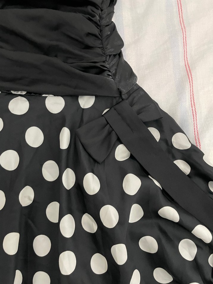 siyah puantiyeli abiye elbise - Görsel 2