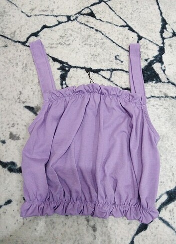 Lila crop