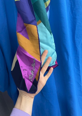 ipek eşarp ve yarasa kol tunik - Görsel 4