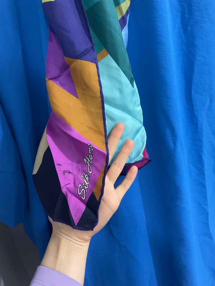 ipek eşarp ve yarasa kol tunik - Görsel 4