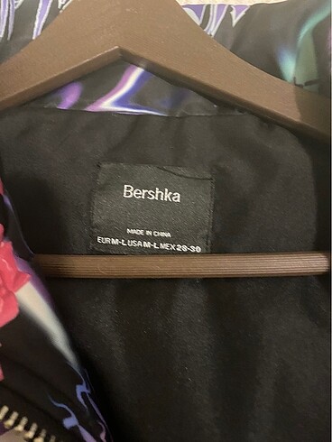 m Beden Bershka desenli bomber ceket