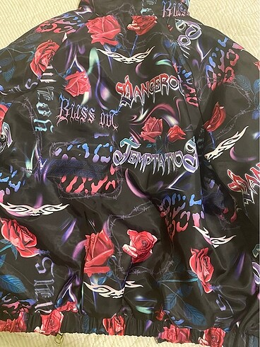 m Beden çeşitli Renk Bershka desenli bomber ceket