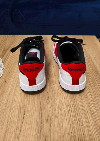 41 Beden Reebok Kırmızı Beyaz Erkek Spor Ayakkabı