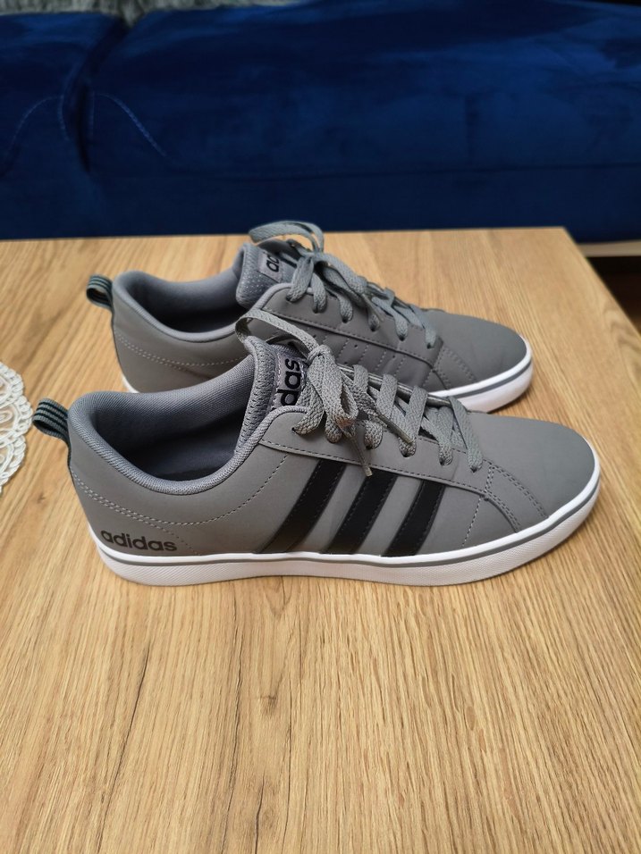 Adidas Gri Bağcıklı Erkek Spor Ayakkabı - Görsel 2