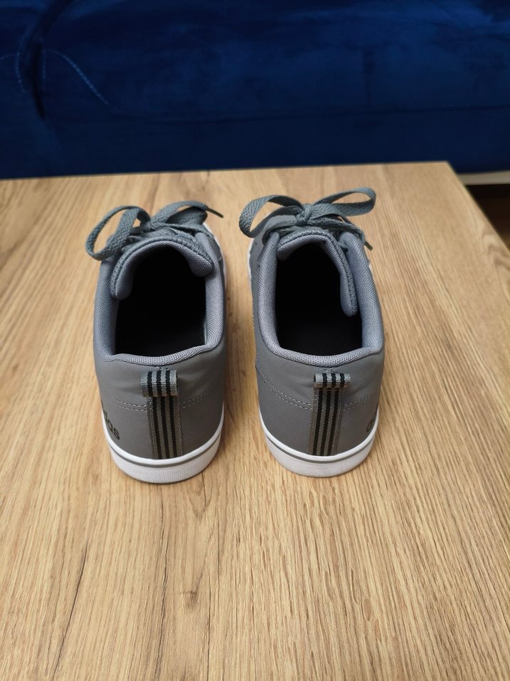 Adidas Gri Bağcıklı Erkek Spor Ayakkabı - Görsel 3