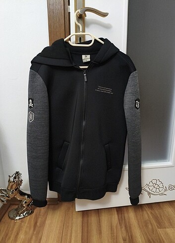 DeFacto erkek kapüşonlu sweatshirt