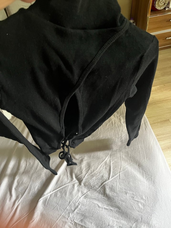 Siyah Yüksek Yakalı İnce Kadın Kazak - Görsel 4