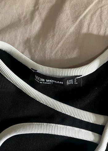 Uzun Kollu Siyah Minimalist Bluz - Görsel 5