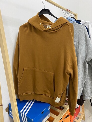 Pullandbear sweatshirt