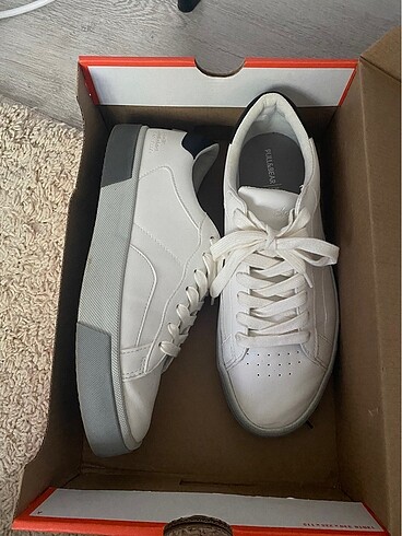 Pull and bear sneaker