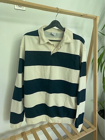 Zara sweatshirt