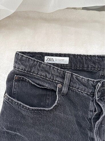 42 Beden siyah Renk Zara jean