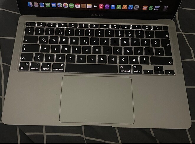 Beden Renk Apple Macbook Air 256 GB GÜMÜŞ