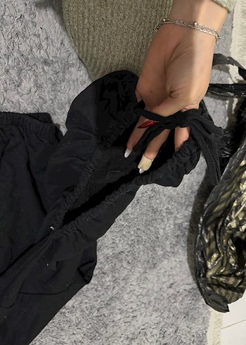 Siyah swet - Görsel 2