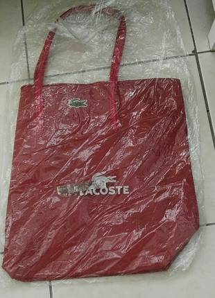 lacoste canta