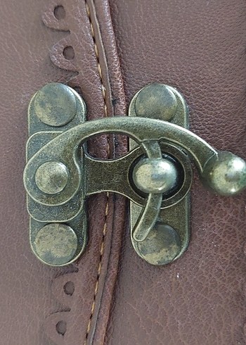 Kemer Detaylı Vintage Deri Kadın Çanta - Görsel 3