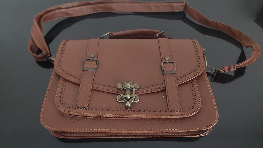 Kemer Detaylı Vintage Deri Kadın Çanta - Görsel 2