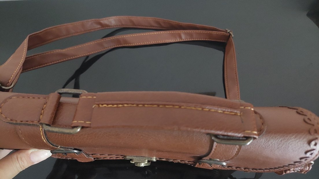 Kemer Detaylı Vintage Deri Kadın Çanta - Görsel 4