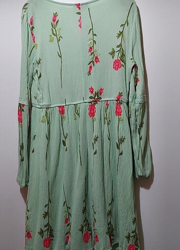 Astarlı iç göstermeyen elbise - Görsel 2