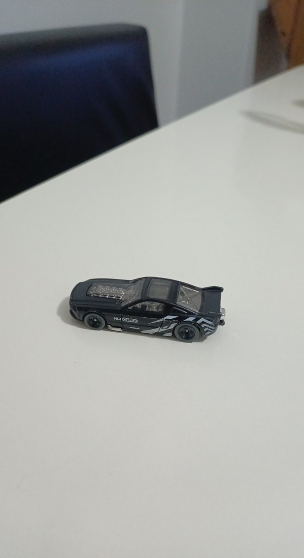 siyah hotweels araba 20212 model Ford Mustang th - Görsel 3