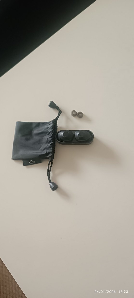 Bluetooth Kablosuz Kulak İçi Kulaklık ve Taşıma Çantası - Görsel 2