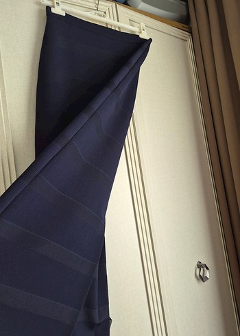 Lacivert Uzun Etek - Görsel 2