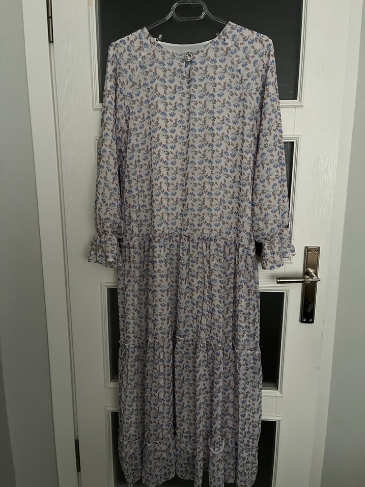 Bej Çiçekli Uzun Bohem Elbise - Görsel 3