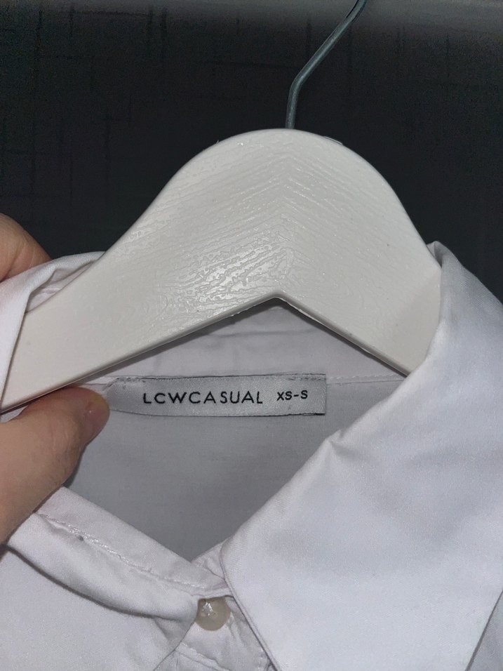 Düğmeli Beyaz Pamuklu Kadın Gömlek - Görsel 3