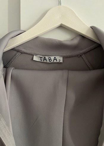 Gri Midi Uzunlukta Fermuarlı Kadın Kaban - Görsel 4