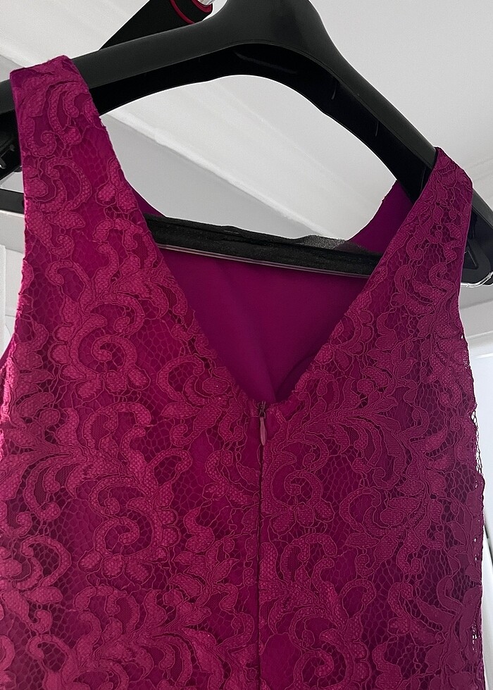 Midi boy koyu pembe dantel işlemeli elbise - Görsel 3
