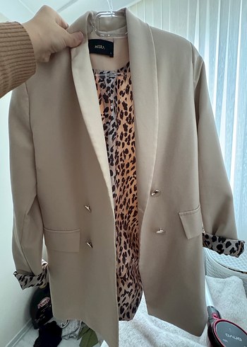 Leopar Desenli Bej Kadın Blazer Ceket