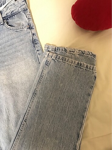 32 Beden mavi Renk Bershka jean
