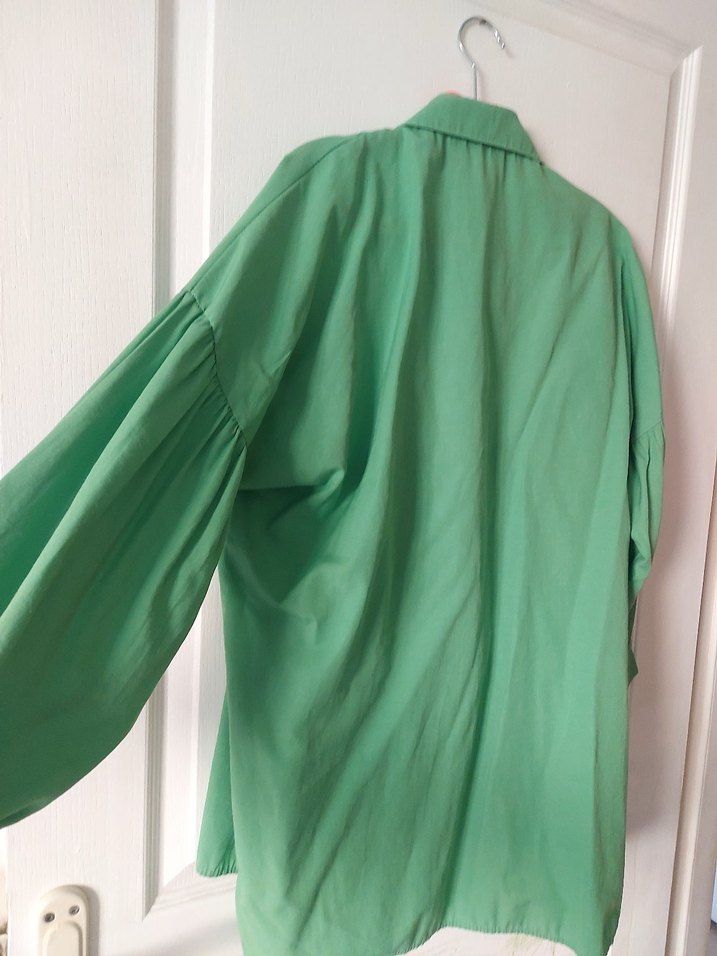 Düğmeli Yeşil Keten Midi Gömlek - Görsel 3