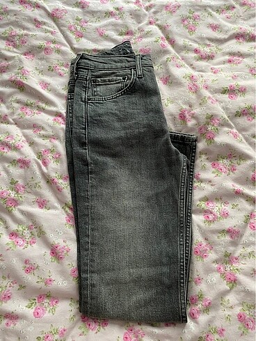 Mango jean
