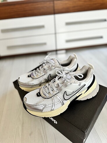Nike V2K run ayakkabı