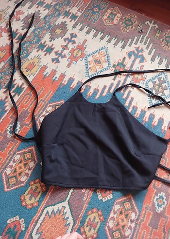 Siyah bağlamalı crop - Görsel 3