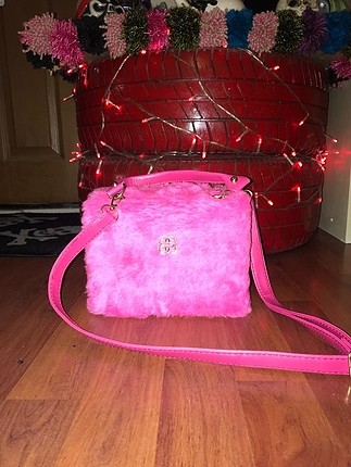 pembe peluş çanta