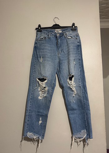 Kadın Mavi Yırtık Denim Salaş Pantolon