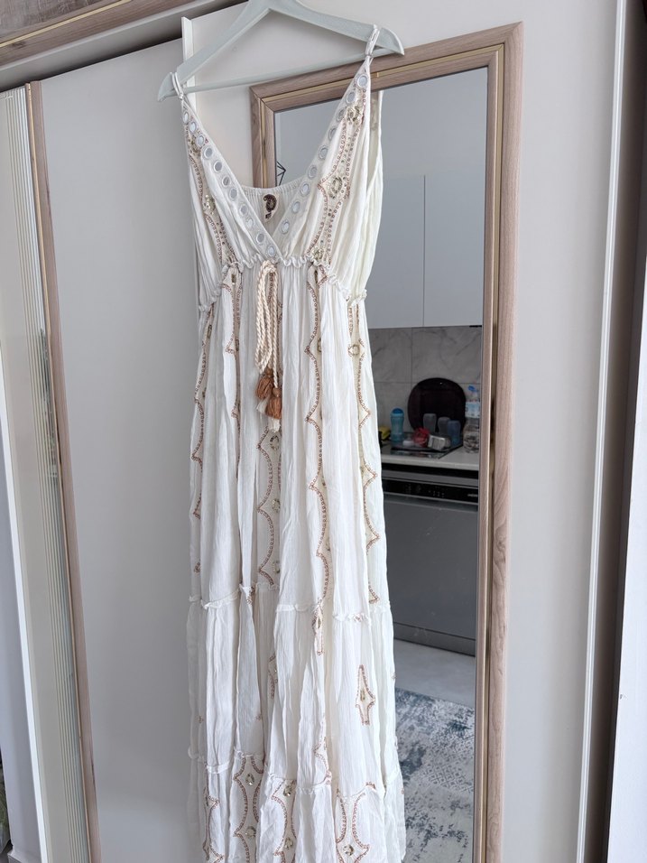 Beyaz Nakışlı Bohem Uzun Elbise - Görsel 2