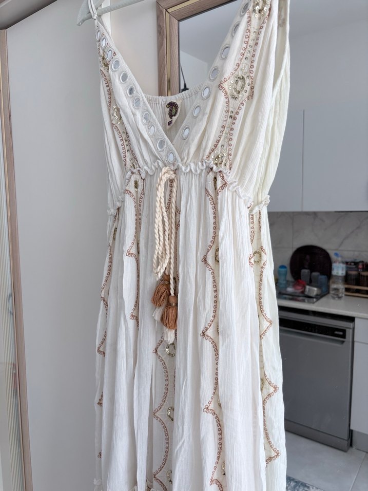 Beyaz Nakışlı Bohem Uzun Elbise - Görsel 3