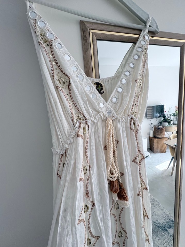 Beyaz Nakışlı Bohem Uzun Elbise - Görsel 4