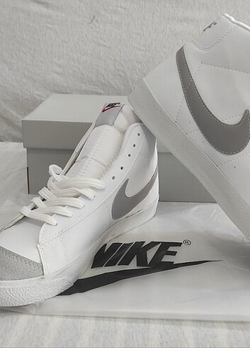 Nike Erkek modelimiz Nike Blazer 41