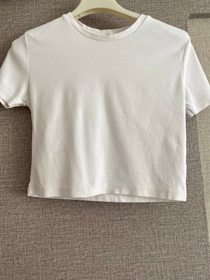 Beyaz Deri Crop Top, Kısa Kollu, Dar Kesim - Görsel 2