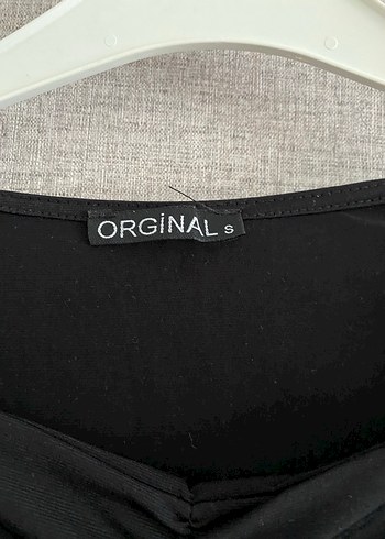 Kısa Kollu Siyah Pilili Mini Bluz - Görsel 2