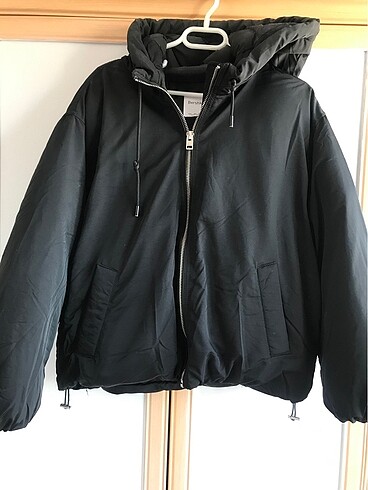 Bershka Şişme mont