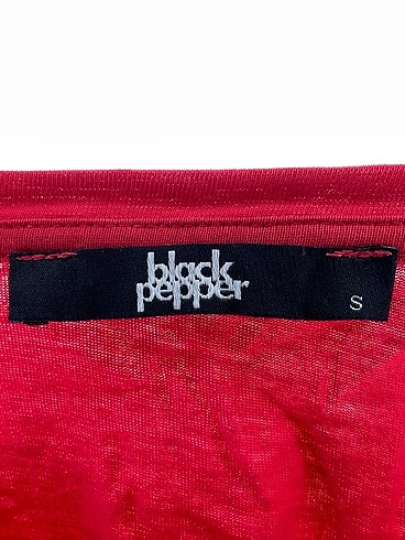 s Beden kırmızı Renk Diğer T-shirt %70 İndirimli.